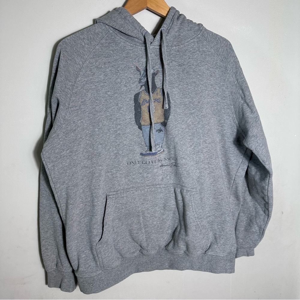 Men's Gray Pullover Hoodie with Goat Lakers Graphic